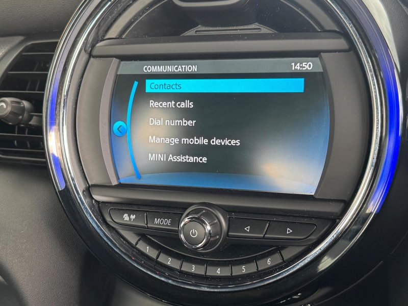 MINI HATCH