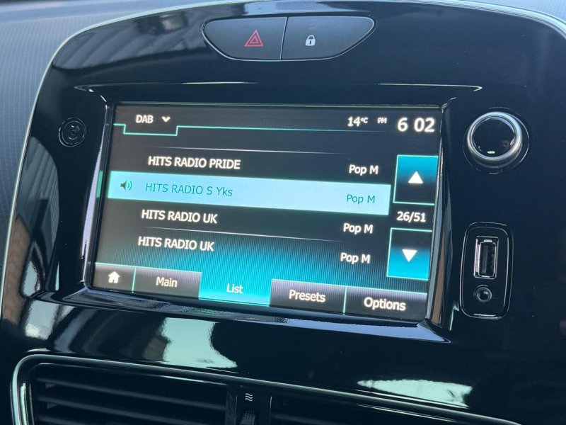 RENAULT CLIO