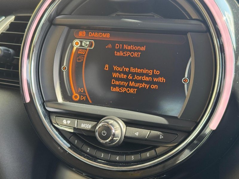 MINI HATCH