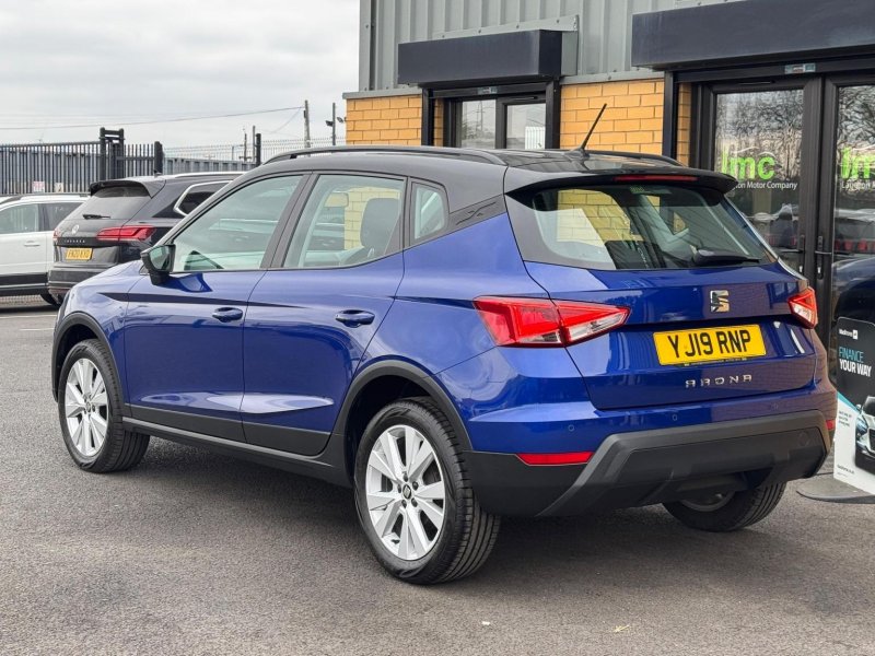 SEAT ARONA