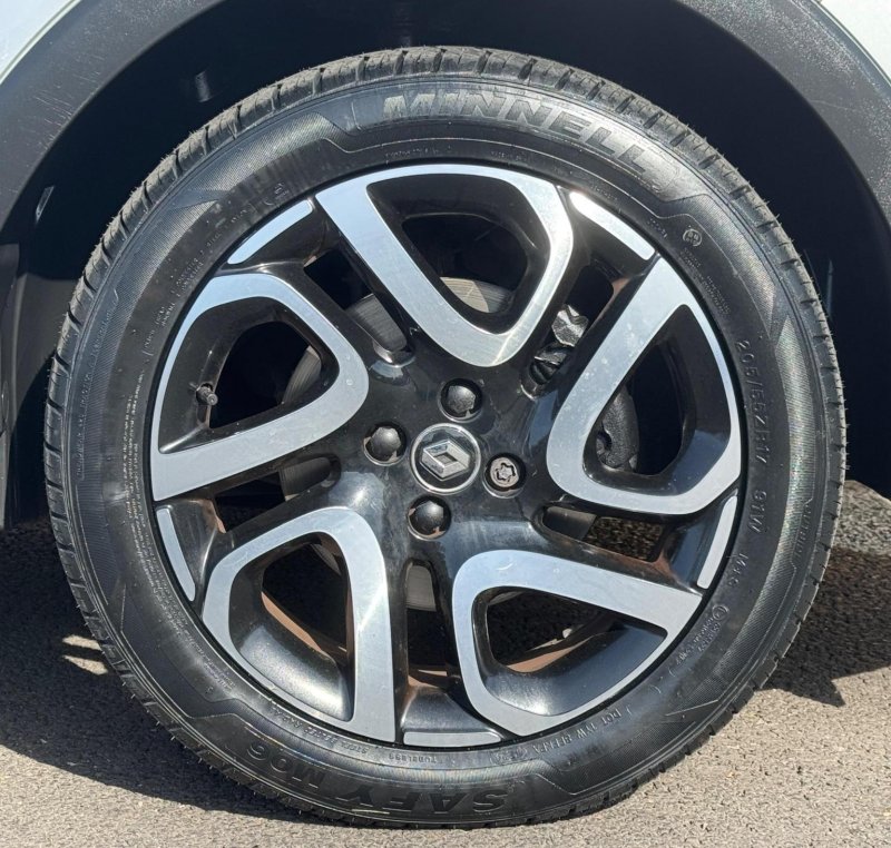 RENAULT CAPTUR
