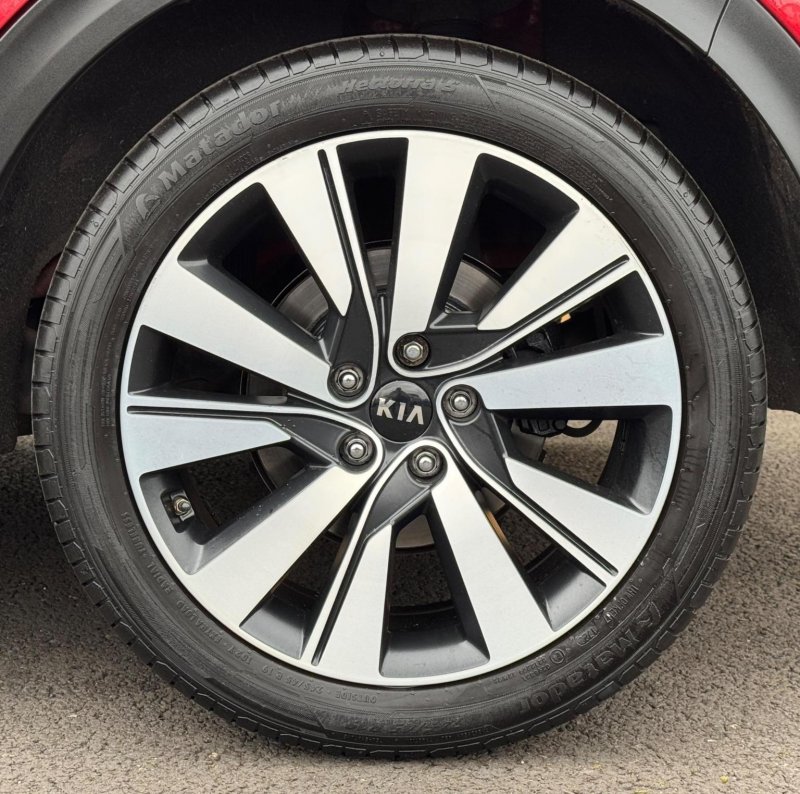KIA SPORTAGE
