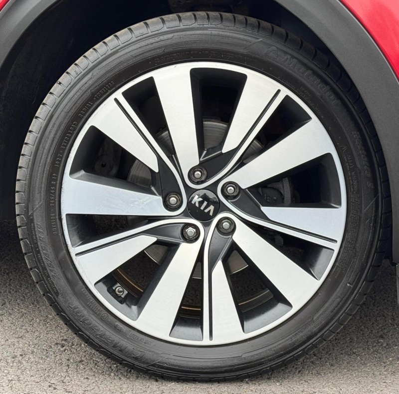 KIA SPORTAGE
