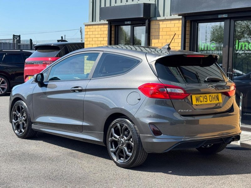 FORD FIESTA