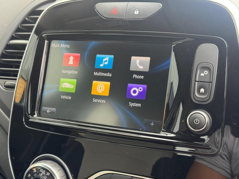 RENAULT CAPTUR