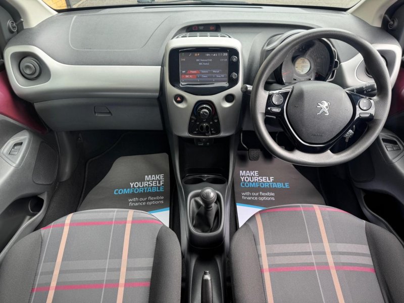 PEUGEOT 108