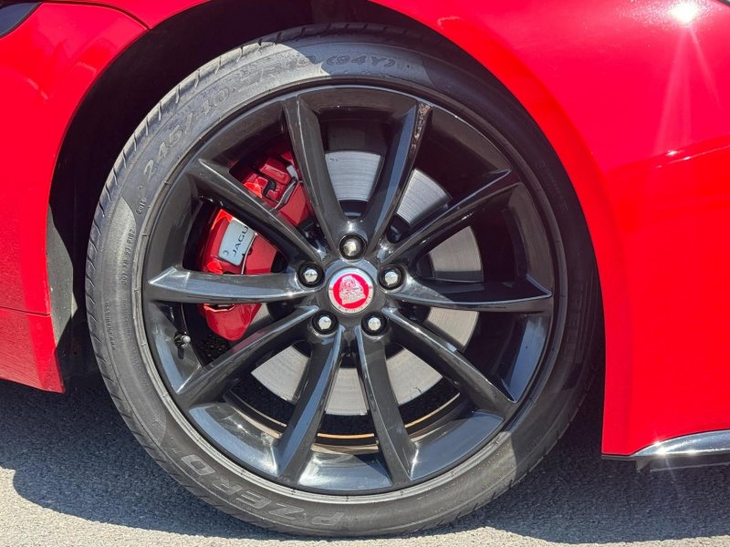 JAGUAR F-TYPE