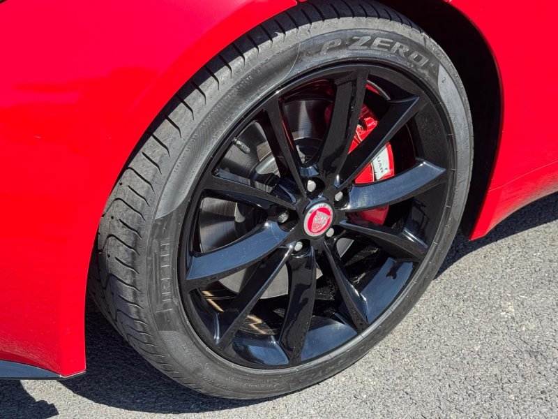 JAGUAR F-TYPE