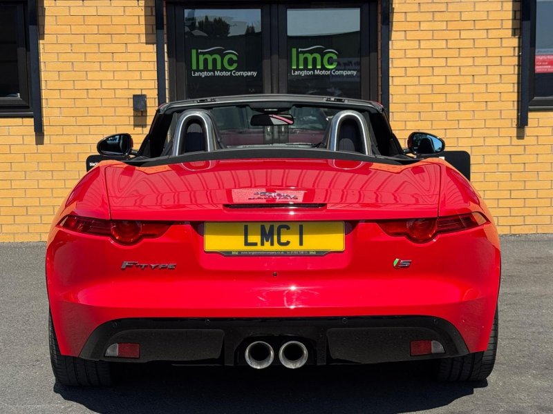 JAGUAR F-TYPE