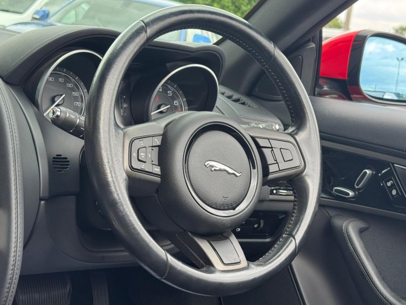 JAGUAR F-TYPE