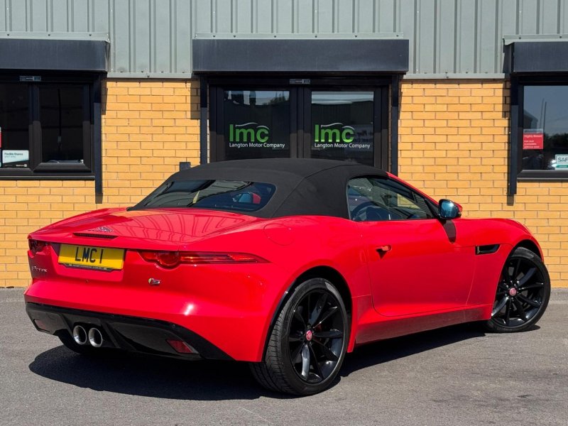 JAGUAR F-TYPE